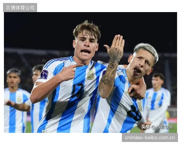 主力门将尤苏波夫状态稳定，是球队冲击世界杯的最后一道防线。